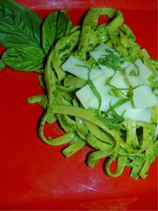 Fettucine with Arugula-Walnut Pesto